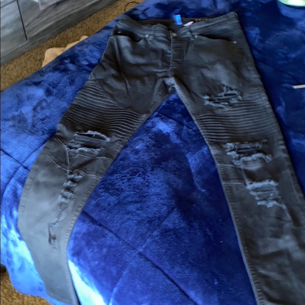 Black Jeans